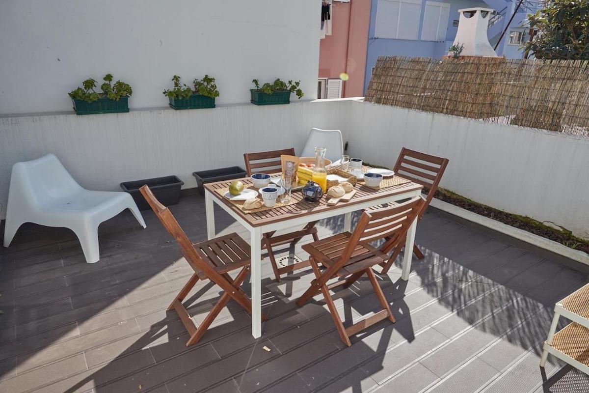 Modern 2 Bedroom Apartment In Estrela With Outside Terrace! Amazing For Families, Couples, Friends Lisboa Exterior foto